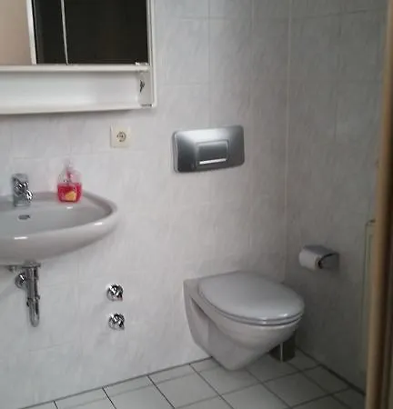 Apartmenthaus בית אירוח צוונקאו