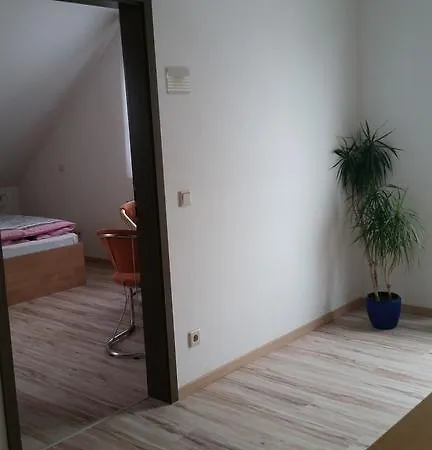 Apartmenthaus Homestay Zwenkau