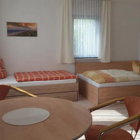 Apartmenthaus בית אירוח *