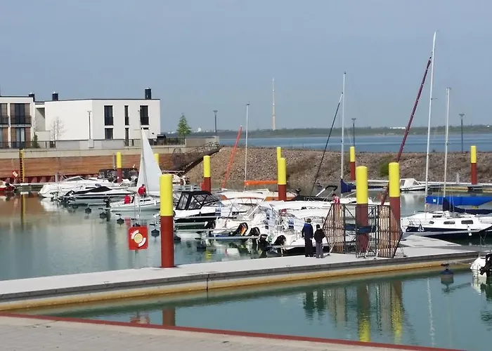 Apartmenthaus Alloggio in famiglia Zwenkau